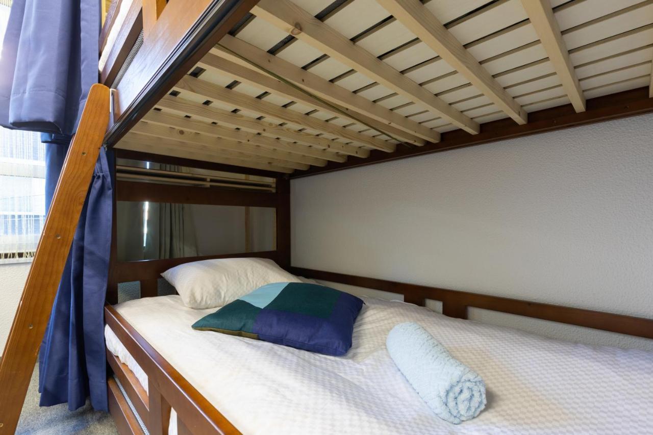 池袋駅西口地下鉄出口徒歩4分ワンルーム4名コンビニ1分アクセス便利 Apartment
